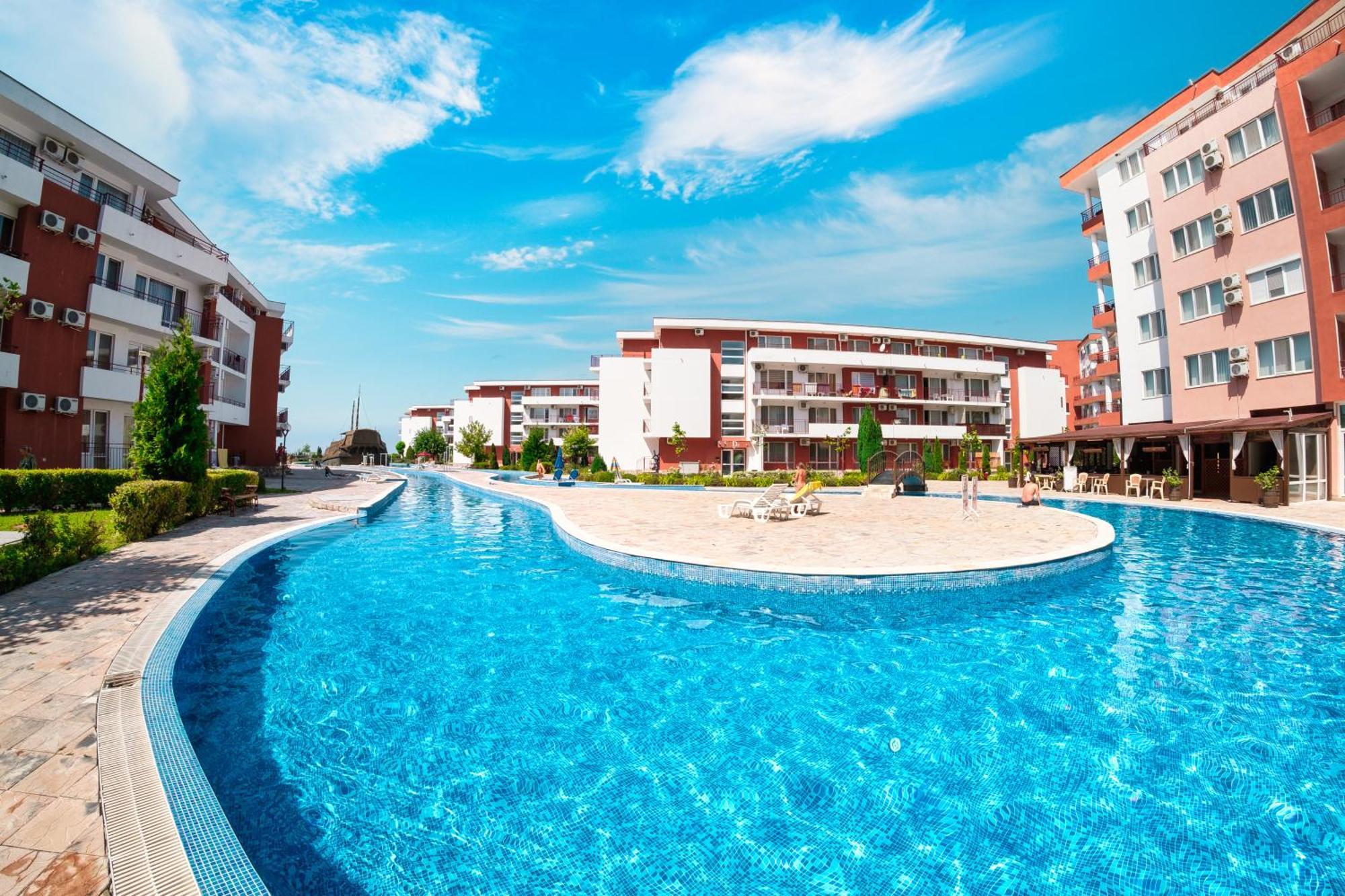 Privilege Fort Beach Apartments สวิติ วลัส ภายนอก รูปภาพ