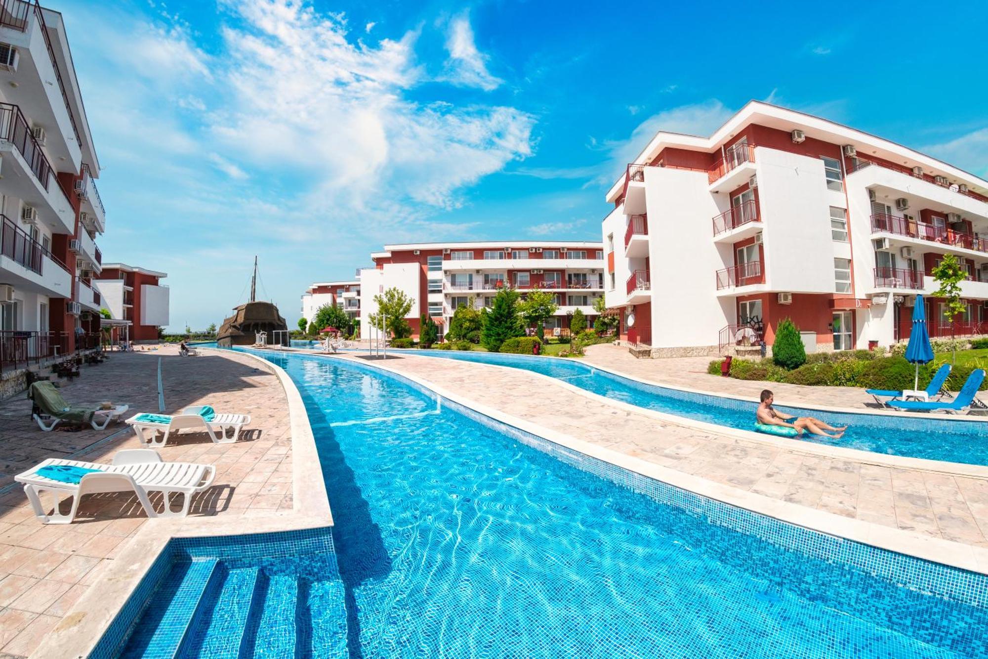Privilege Fort Beach Apartments สวิติ วลัส ภายนอก รูปภาพ