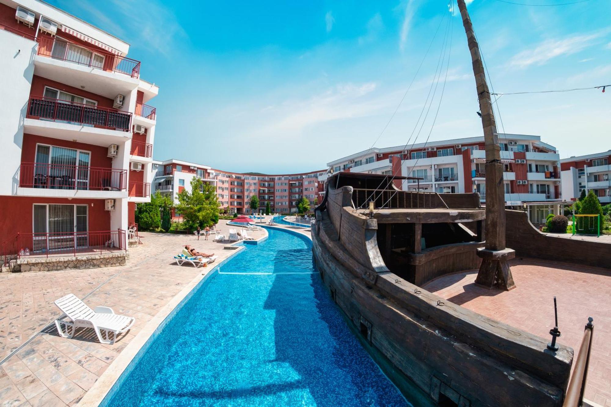 Privilege Fort Beach Apartments สวิติ วลัส ภายนอก รูปภาพ