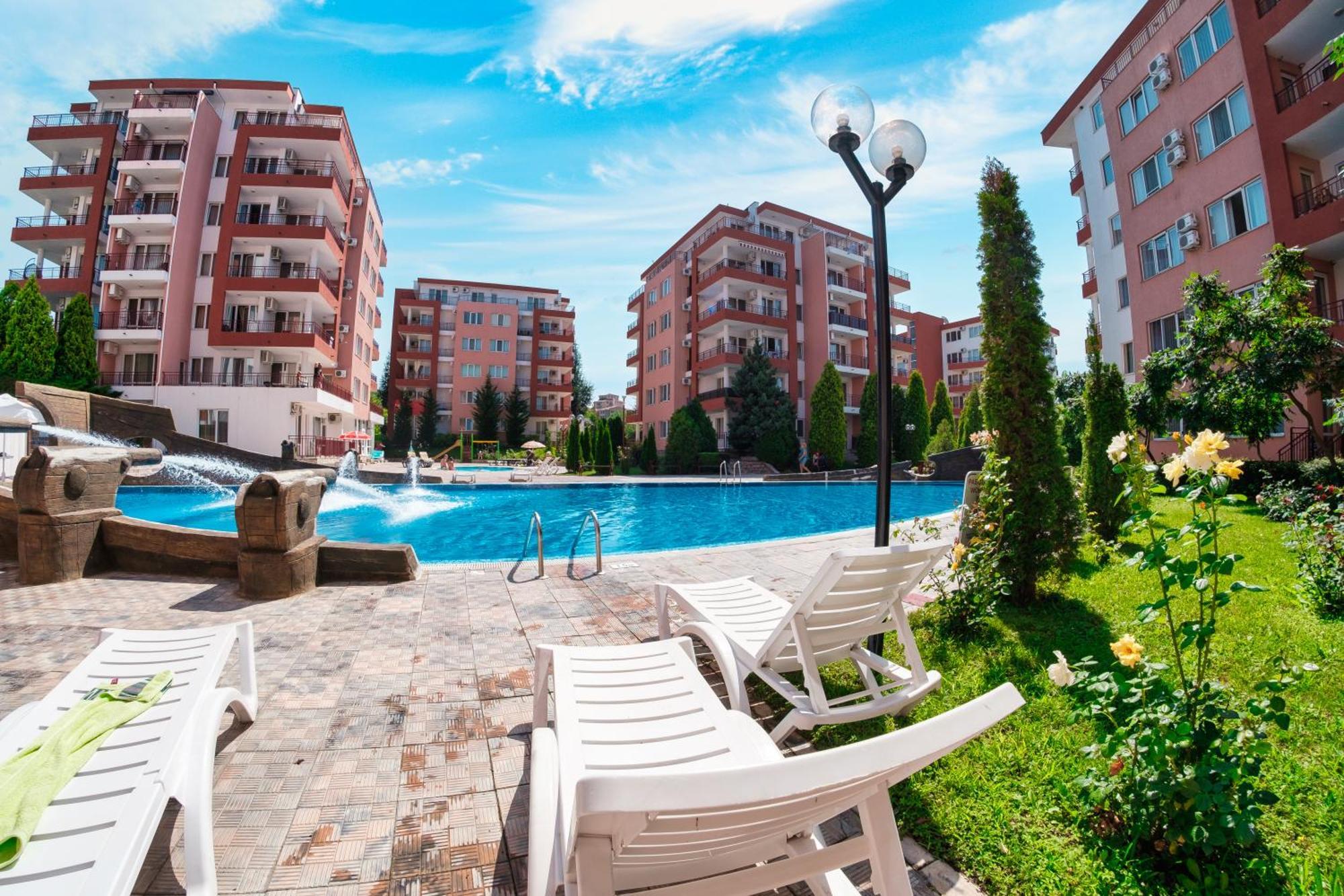 Privilege Fort Beach Apartments สวิติ วลัส ภายนอก รูปภาพ
