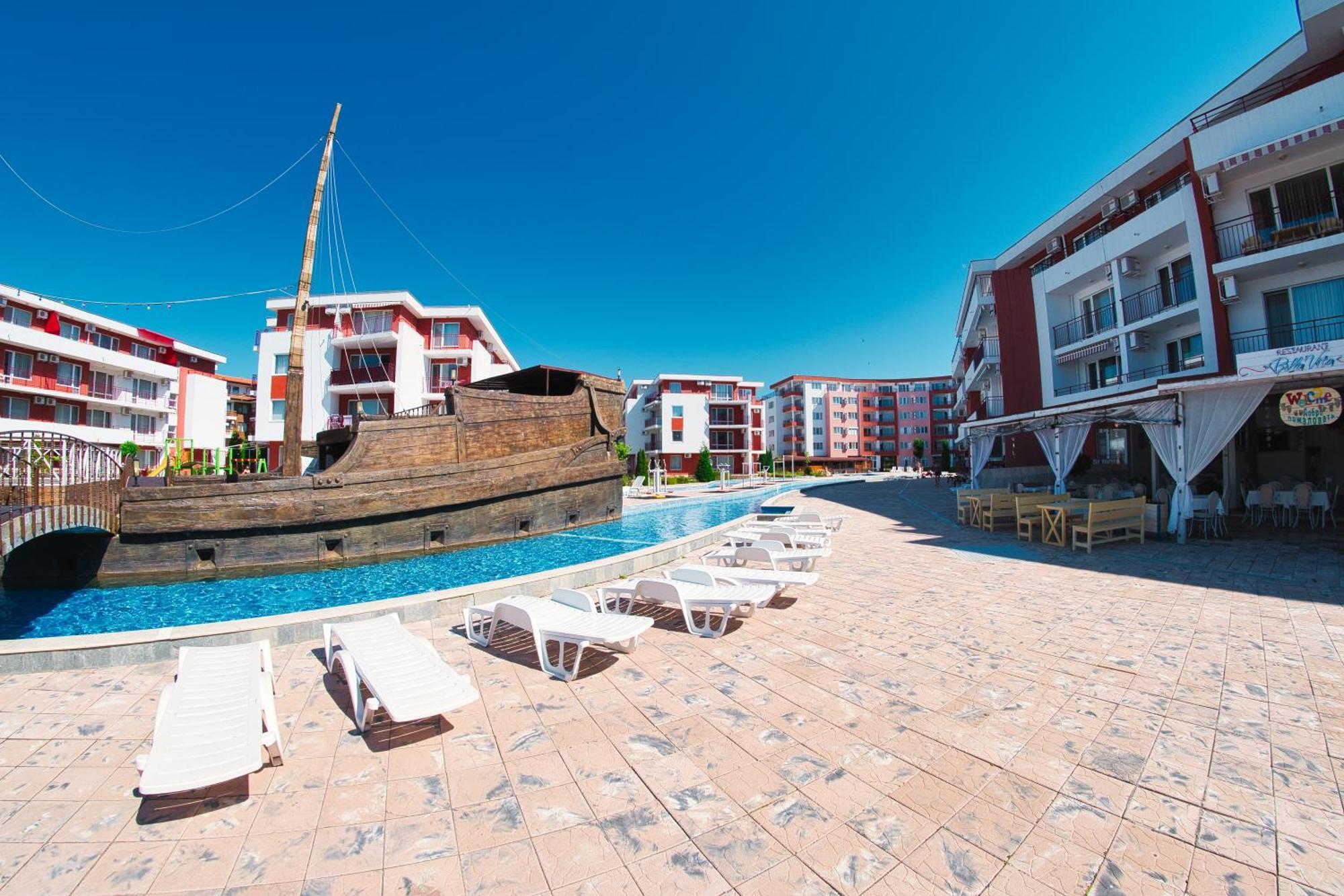 Privilege Fort Beach Apartments สวิติ วลัส ภายนอก รูปภาพ