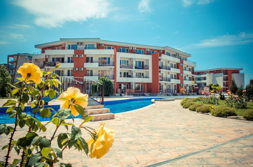 Privilege Fort Beach Apartments สวิติ วลัส ภายนอก รูปภาพ