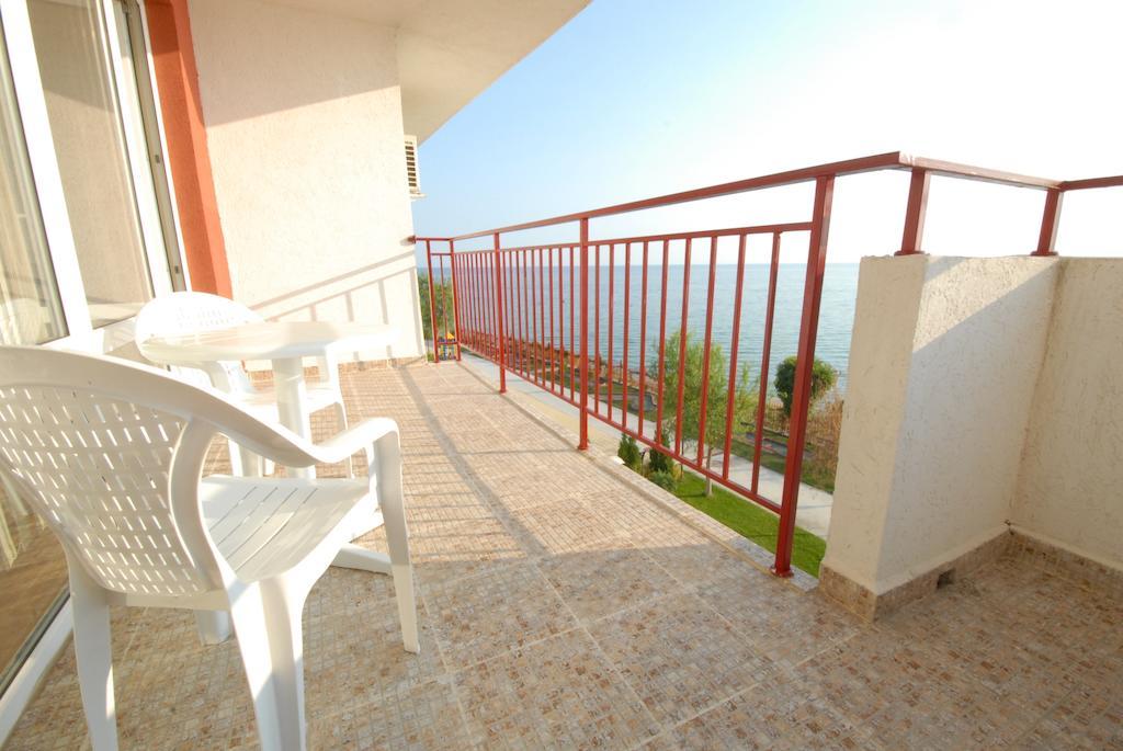 Privilege Fort Beach Apartments สวิติ วลัส ภายนอก รูปภาพ